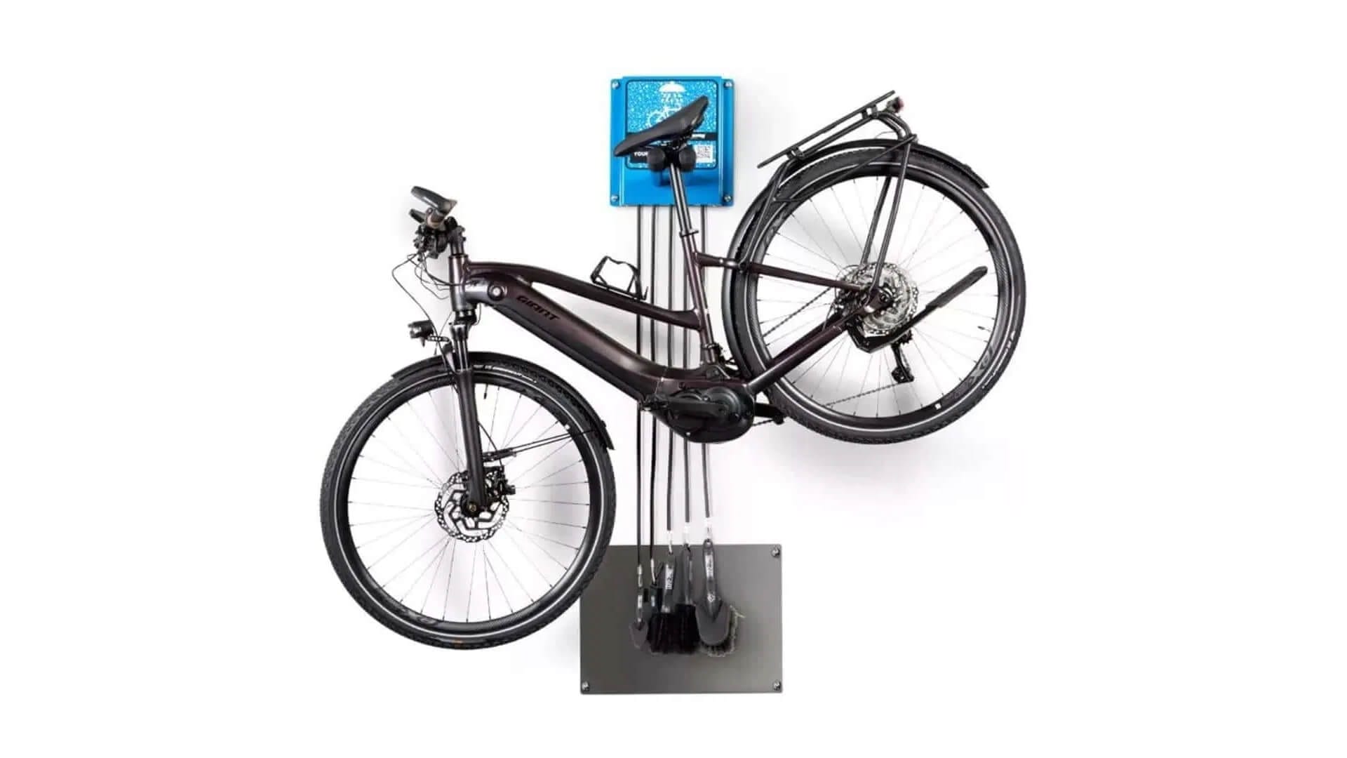 AKVO Fiets Reinigingsstation van Umfeldt met ophangsysteem – fiets schoonmaken en onderhouden op locatie