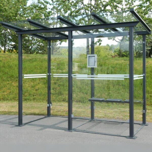 Multifunctionele abri als bushokje of rookruimte Glazen abri met zitbankje geschikt als bushokje of rookabri