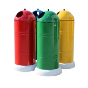 Afvalbak 80L met betonvoet bestellen in diverse kleuren, ideaal voor afvalscheiding in de openbare ruimte.
