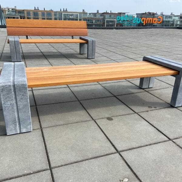 Buurtbank bestellen Moderne buurtbank met of zonder rugleuning, met beton onderstel. Prijs incl. plaatsing.