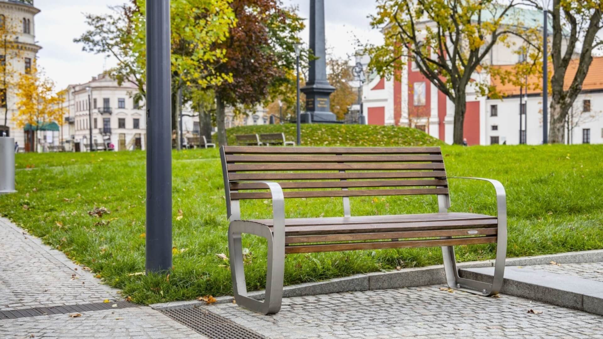 Luxe buitenbank voor openbare ruimte aanschaffen