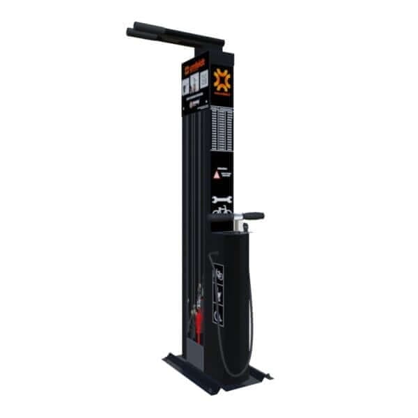fiets-onderhoudsstation-umfeldt-2-16 Zwarte bike repair station met geïntegreerde fietspomp en gereedschap van Umfeldt