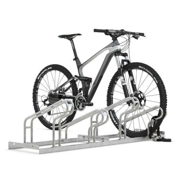 Fietsenrek voor 4 fietsen, enkelzijdig met 55 mm brede banden en lage instap, verzinkt staal