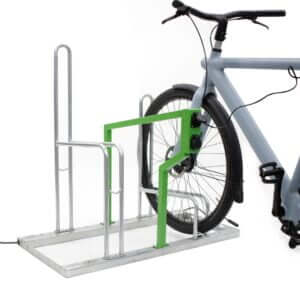 Fietsenrek kopen met geïntegreerde oplaadpunten voor elektrische fietsen.