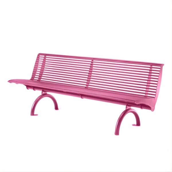 Roze buitenbank van staal direct aanshaffen Roze stalen buitenbank van gegalvaniseerd staal met open lattenstructuur, moderne design parkbank geschikt voor buitengebruik.