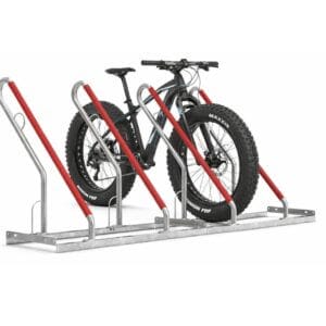 Fietsenrek voor fatbike en fietsen met brede banden, voorzien van extra slotoog.