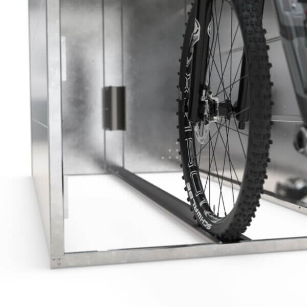 Wielrail in Fietsopbergbox Basic voor veilige fietspositionering Binnenzijde Fietsopbergbox Basic met geïntegreerde wielrail voor stabiele fietsopslag