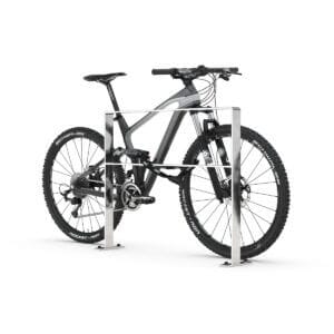 Verzinkt stalen fietsaanleunbeugel RVS met dwarsstang en voetplaten voor montage op het maaiveld.